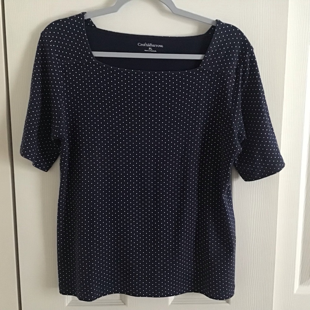 EUC navy white dot square neck tee